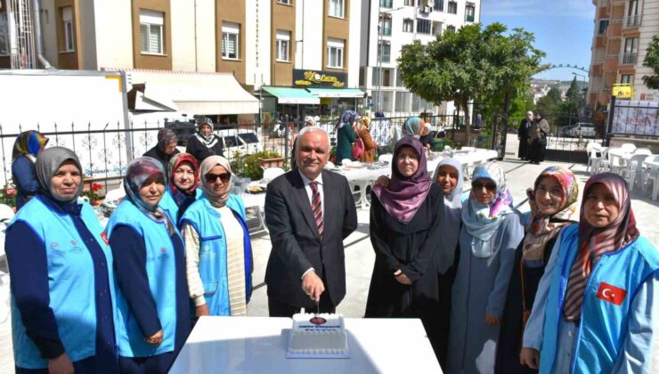 Bilecik’te hayır çarşısı düzenlendi