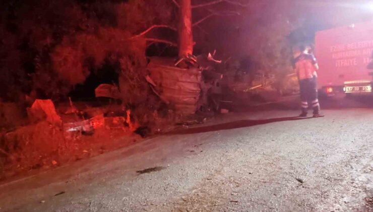 Çanakkale’de otomobil ağaca çarptı, 2 kişi hayatını kaybetti