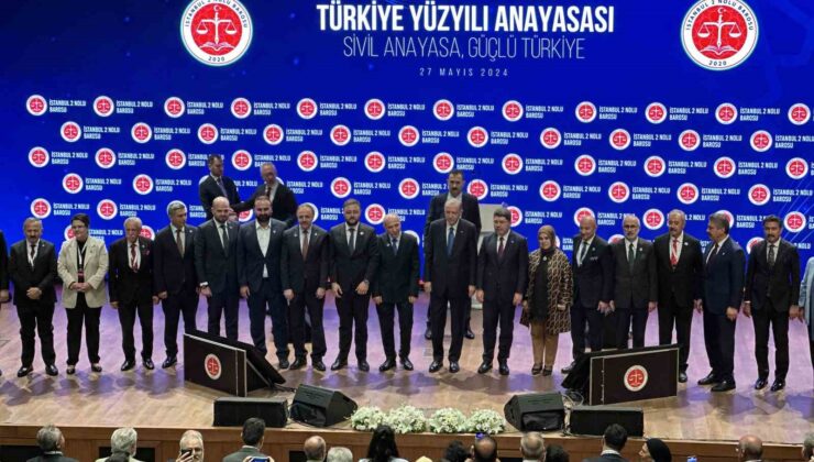 Cumhurbaşkanı Erdoğan: “Çerçevesini darbecilerin çizdiği sorunlu anayasa ile yola devam edemeyiz”