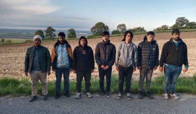 Edirne’de 7 Nepal uyruklu kaçak göçmen yakalandı
