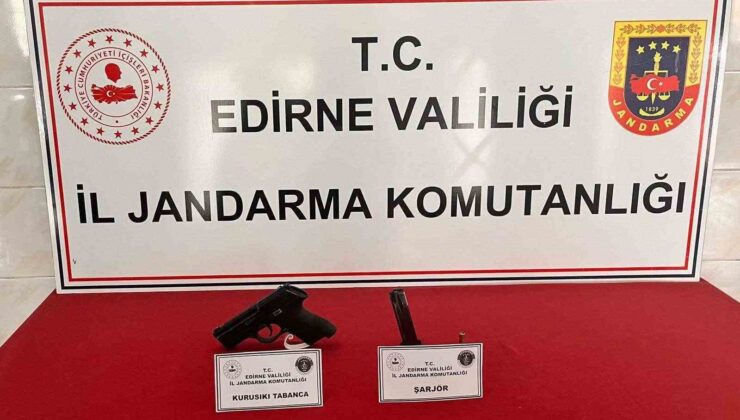 Enez’de jandarmanın uygulamasında tabanca ele geçirildi