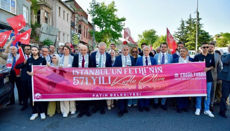 İstanbul’un fethinin 571’inci yılı Fatih’te coşkuyla kutlandı