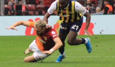 Trendyol Süper Lig: Galatasaray: 0 – Fenerbahçe: 0 (İlk yarı)
