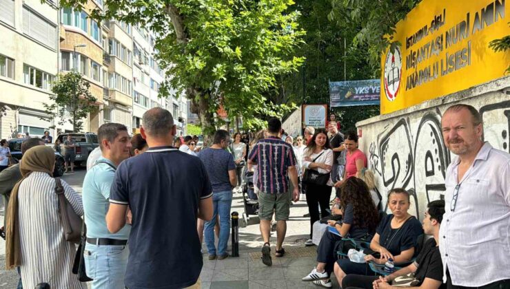 İstanbul’da AYT heyecanı başladı: Geç kalan öğrenciler alınmadı