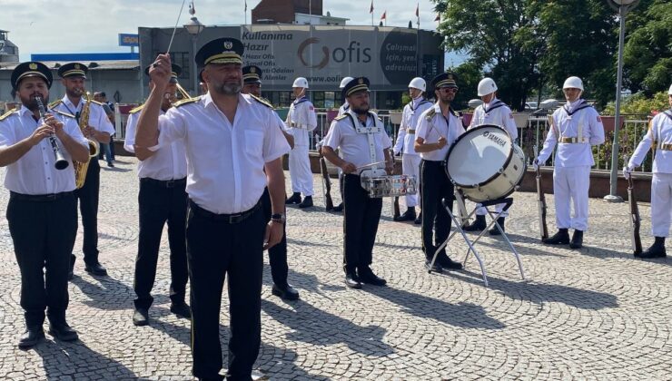 İzmit’in kurtuluşunun 103’üncü yılı