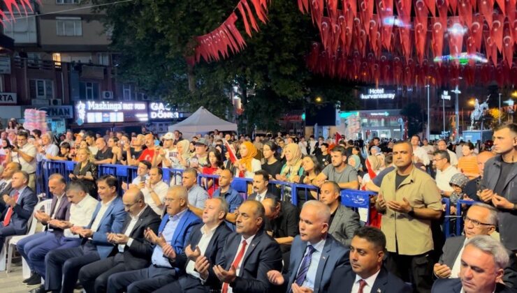 15 Temmuz Demokrasi ve Milli Birlik Günü anma programı çerçevesinde şehitler için dualar okundu