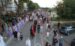20. Yalova Uluslararası Kafkas Dans ve Müzik Festivali kortej yürüyüşüyle başladı