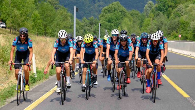 Arnavutköy’den yola çıkan bisikletçiler Bolu’ya ulaştı