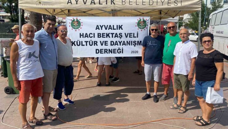 Ayvalık’ta Hacı Bektaş Veli Kültür ve Dayanışma Derneği’nden aşure hayırı