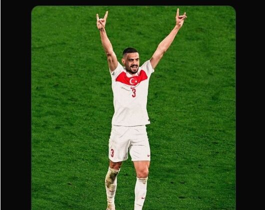 Bakan Bak’tan milli futbolcu Merih Demiral için destek paylaşımı