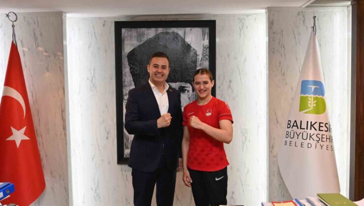 Balıkesir Büyükşehir’den milli sporculara büyük ödül