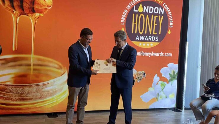 Balıkesir’de üretilen 3 bala, Londra’dan ‘Altın Lezzet Ödülü’