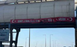 Bandırma’da 13 gün arayla aynı üst geçide ikinci kez tır dorsesi çarptı