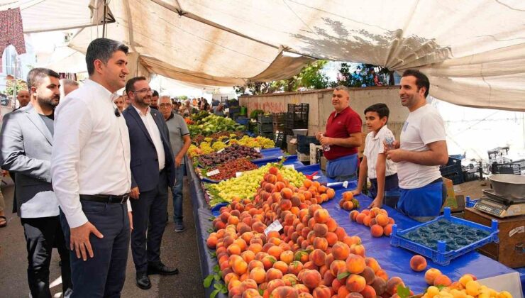 Başkan Adıgüzel pazar ziyaretinde: “İlk defa seçimden seçime dolaşmayan bir Başkan görüyoruz”