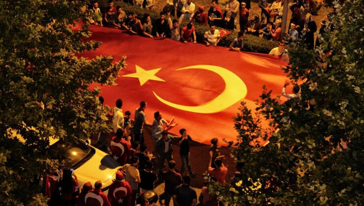 Başkan Alemdar, “15 Temmuz milletimizin kahramanlık destanı yazdığı gündür”