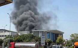 Beylikdüzü’nde korkutan fabrikaya yangını