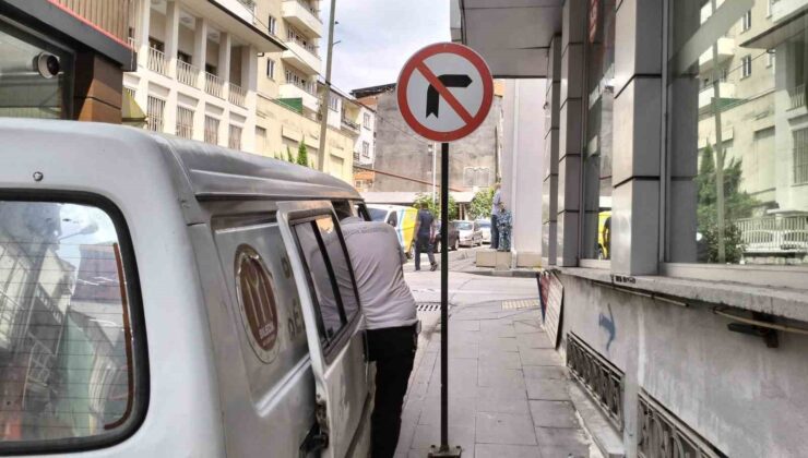 Bilecik Belediyesi’nden yön tabelası çalışması