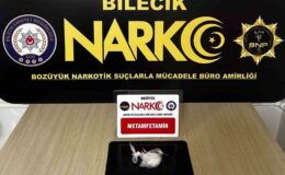 Bilecik’te durdurulan araçta uyuşturucu madde alarmı! 3 şüpheli yakalandı