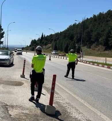 Bilecik’te trafik kurallarına uymayan 73 sürücüye 59 bin 559 TL ceza