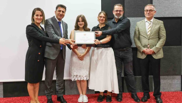 Bilecik’te YKS ve LGS de derece yapan öğrenciler bir araya geldi