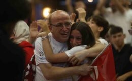 Binlerce Bursalı milli maçı beraber izledi