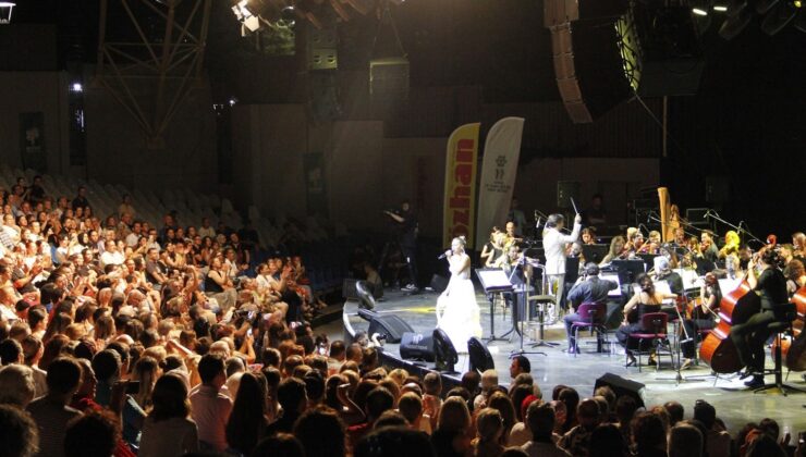 Bursa Festivali’nde büyüleyici gece