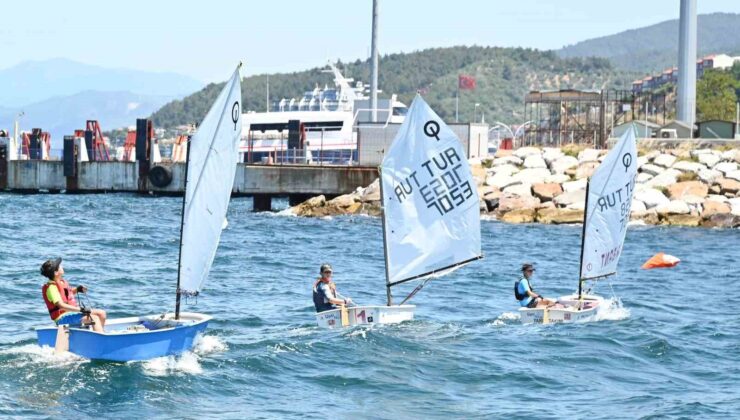 Bursa’da Kabotaj Bayramı’nda yelkenler yarışları nefes kesti