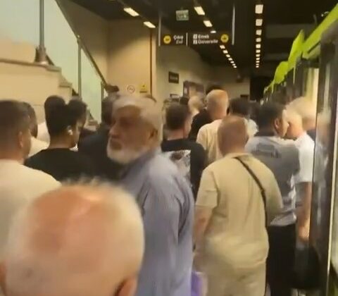 Bursa’da sağanak yağış metro seferlerini de durdurdu, raylar şelaleye döndü