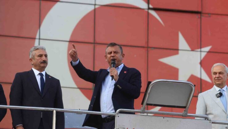 CHP Genel Başkanı Özel: “Mazeret üretmeye gelmedik, icap ederse hepimiz çıkarız çöpleri toplarız”