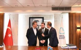 CHP Genel Başkanı Özgür Özel’den Ahmet Akın’a övgüler