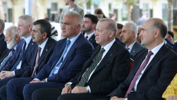 Cumhurbaşkanı Erdoğan, “Yıldız Sarayı önümüzdeki ayın sonuna kadar ücretsiz ziyaret edilebilecek”