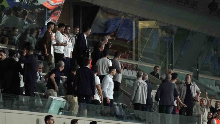 Cumhurbaşkanı Recep Tayyip Erdoğan, Başakşehir – La Fiorita maçını izledi