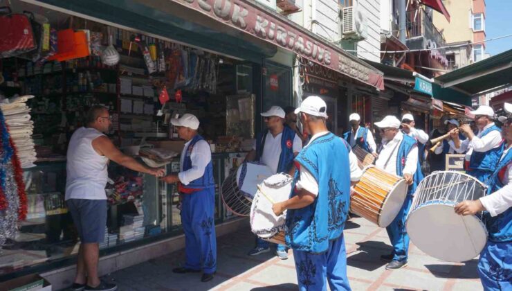 Davul- zurna ekibinden esnafa ’Kırkpınar’ daveti
