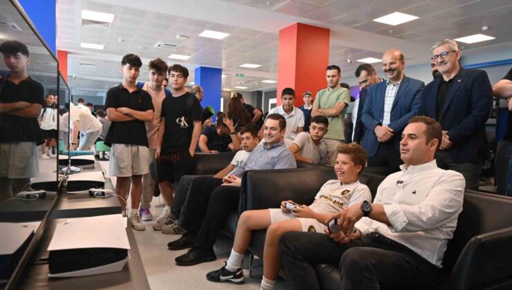 Dijital Gençlik Merkezinde ‘Yaza Merhaba Şenlikleri’ düzenlendi