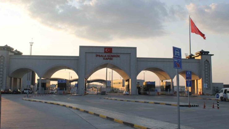 Edirne’de 2’si cezaevi firarisi 4 suç makinesi Yunanistan’a kaçamadan yakalandı