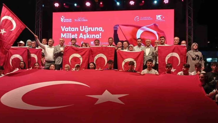 Esenler’de 15 Temmuz hain darbe girişiminin 8’inci yıl dönümünde anma programı gerçekleştirildi