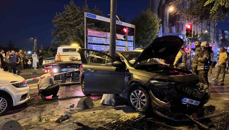 Esenler’de otomobil sürücüsü önce minibüse, ardından yayaya çarptı