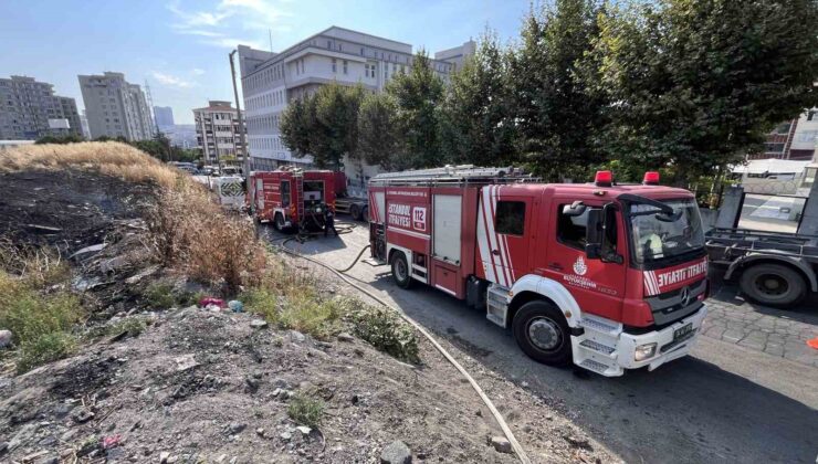 Esenyurt’ta otluk alanda çıkıp geniş alana yayılan yangın söndürüldü