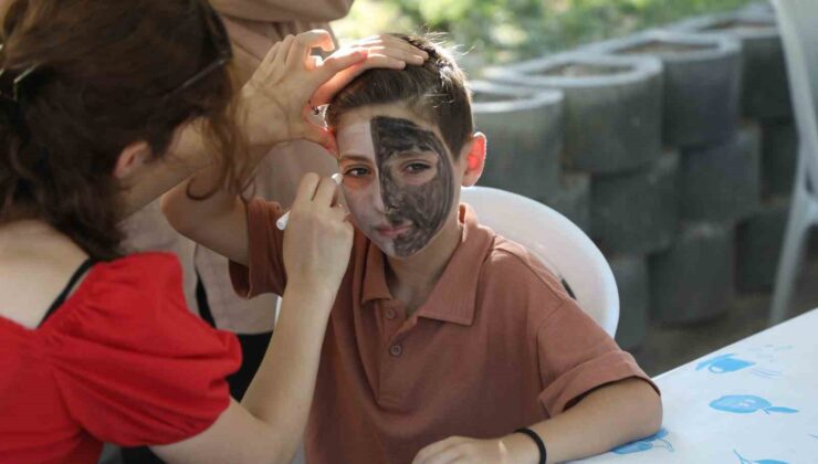 Eyüpsultan’da geleneksel mahalle şenlikleri ve film gösterimlerine yoğun ilgi