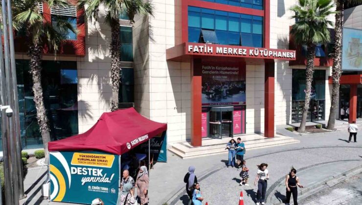 Fatih Belediyesi’nden öğrencilere YKS tercih rehberliği
