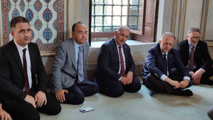 Fatih’te restorasyonu tamamlanan Sultan 3. Selim ve Sultan 3. Mustafa Türbesi açıldı