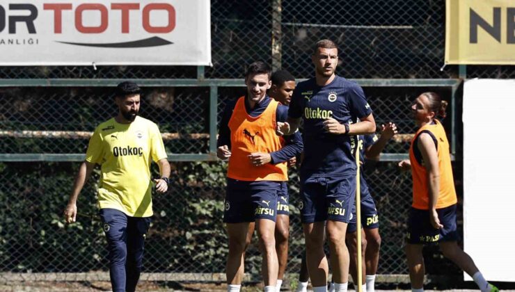 Fenerbahçe günü çift antrenmanla tamamladı