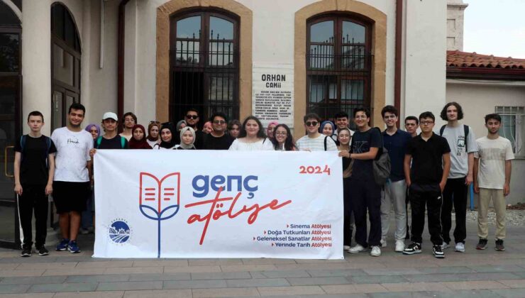 Gençler ‘Yerinde Tarih Atölyesi’ ile şehrin tarihi miraslarını yakından tanıyorlar