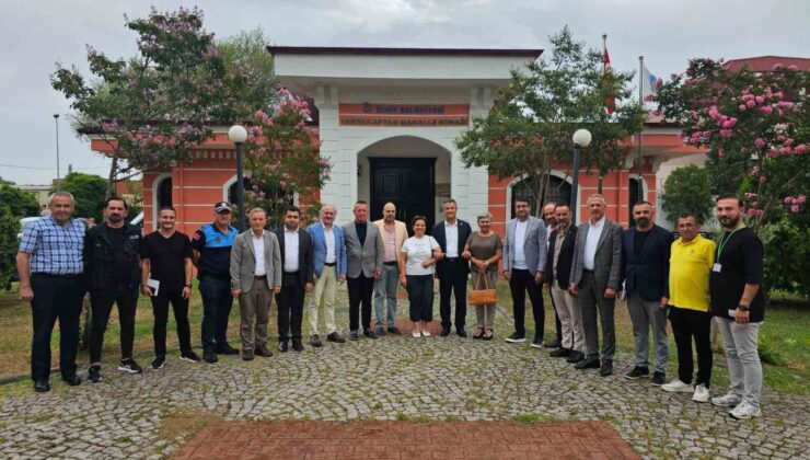 İzmit Belediyesi yöneticileri vatandaşların ihtiyaçlarını dinledi