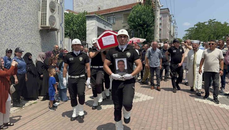Kalp krizinden hayatını kaybeden emniyet müdür yardımcısı son yolculuğuna uğurlandı