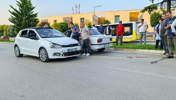 Kaza yapan sürücü: “Hatasız, boyasız aracım hasar gördü”
