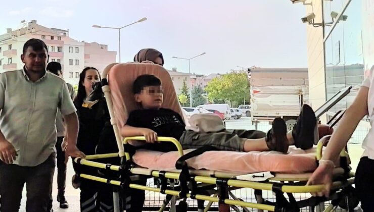 Kepçenin çarptığı çocuğun parmağı koptu