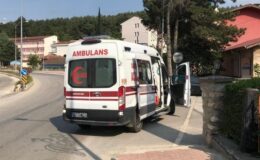 Kontrolden çıkan motosiklet devrilirken, sürücüsü yaralandı