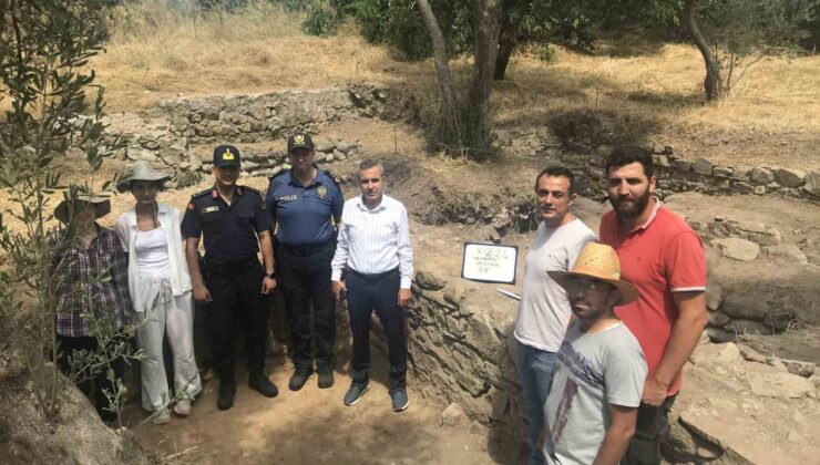 Kyzikos’taki antik tiyatro gün yüzüne çıkarılıyor