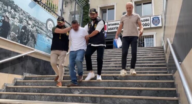 Pendik’te eşini sokak ortasında öldüren cani koca adliyeye sevk edildi